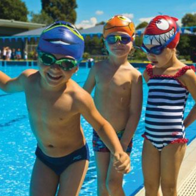 Swimming Pool Games to Keep the Kids Entertained on Holiday